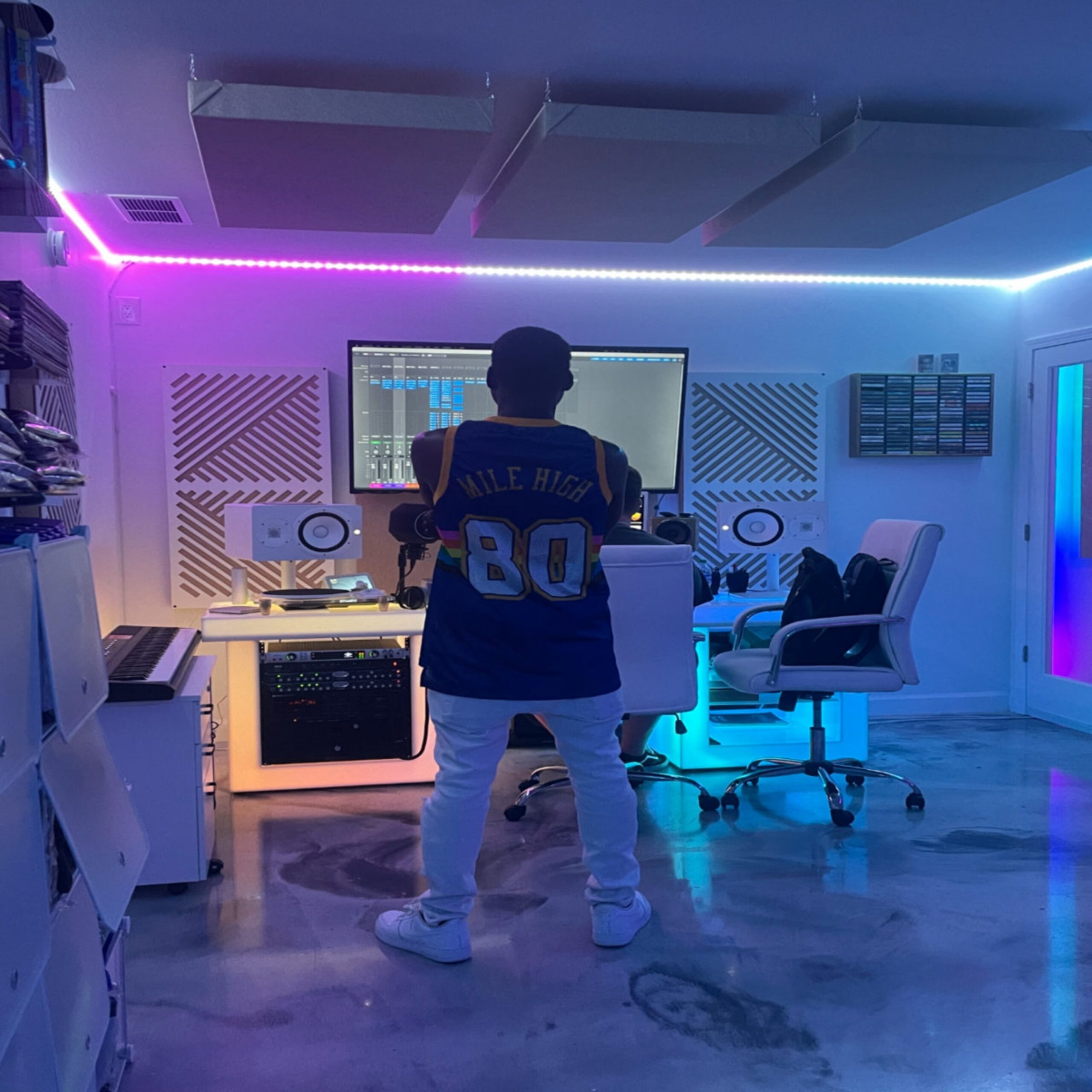 a0950997411_10-3000×3000-3000×3000-3000×3000